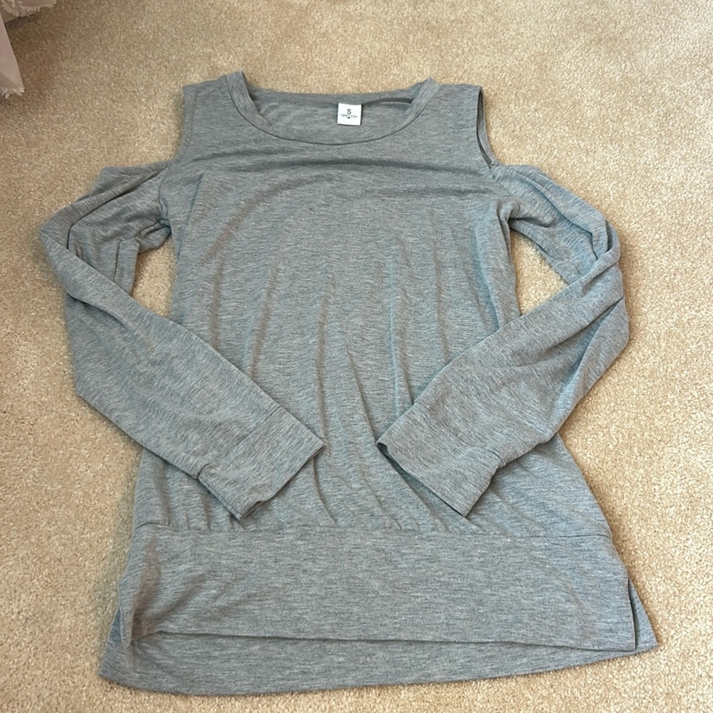 Long sleeve tee